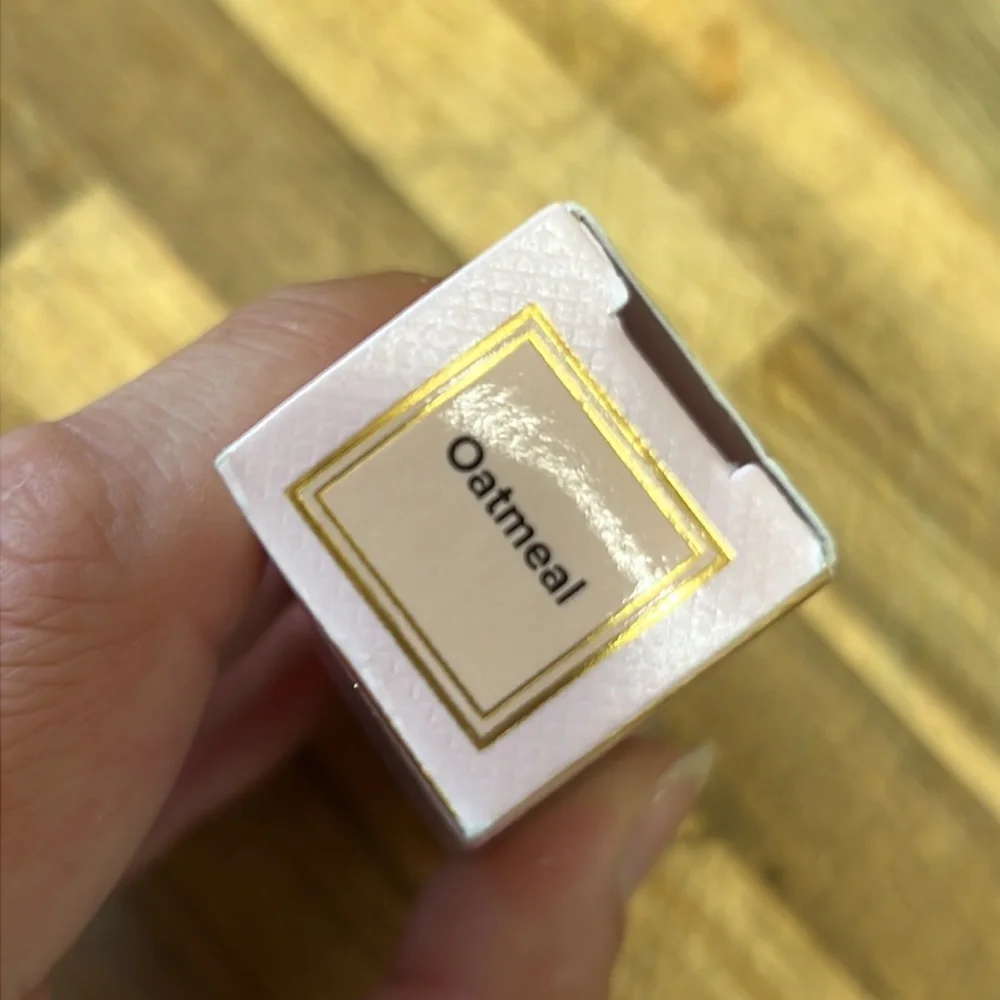 🍒🧸HP! Too Faced Oatmeal Etheral Light Smoothing Concealer